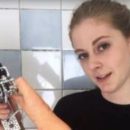 Прославившаяся изобретательница презентовала робота для мытья головы