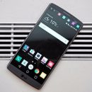 LG показала новый смартфон с дополнительным дисплеем